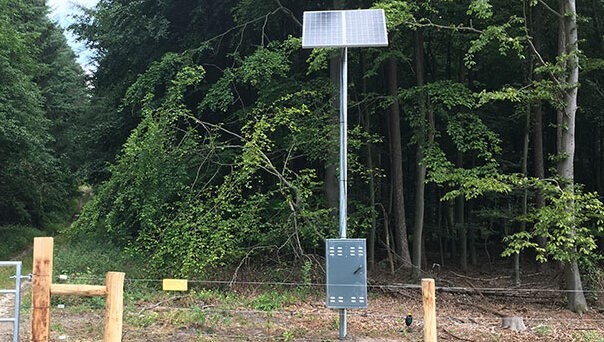 Weidezaungerät mit Solar von ZAUNQ