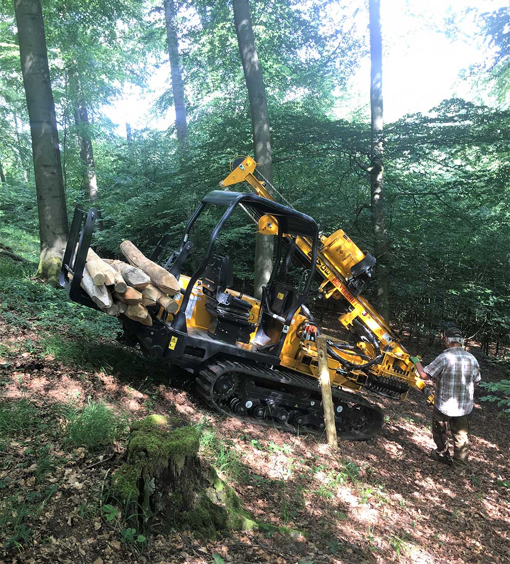 Raupenfahrzeug für Zaunbau
