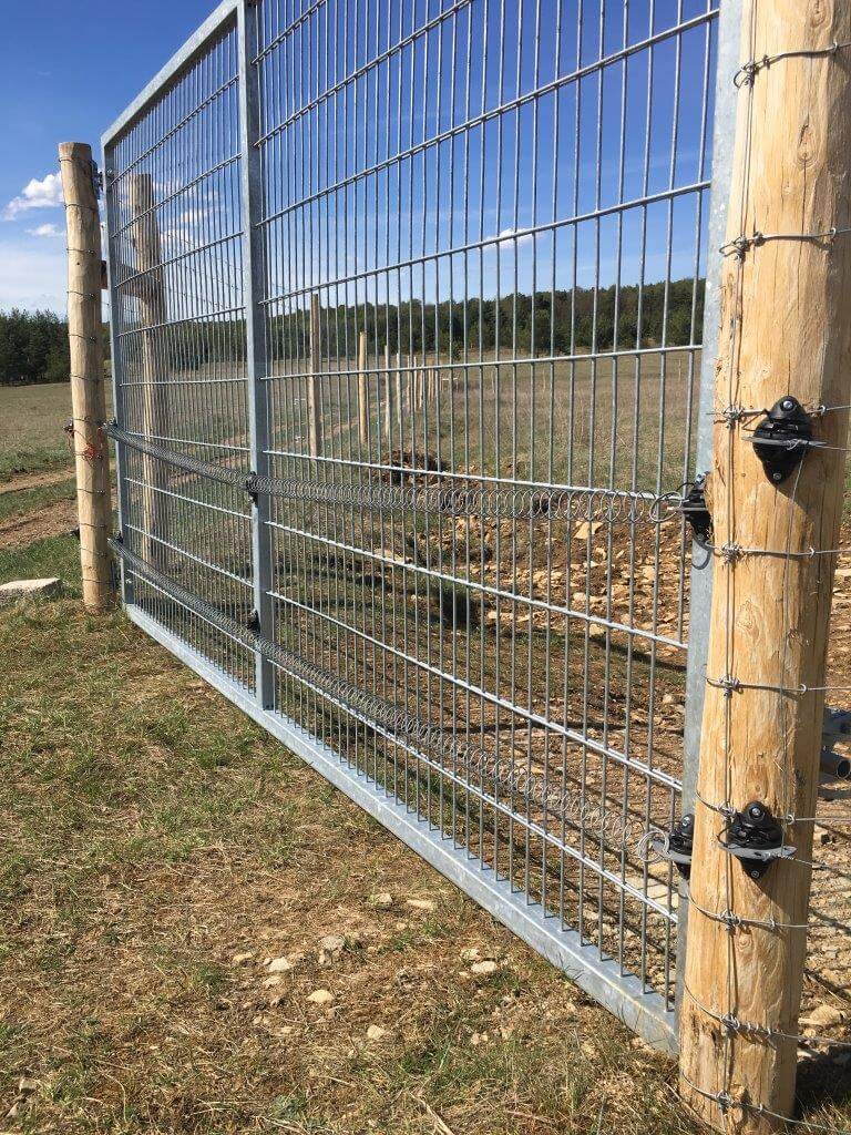 Gittertor aus Stahl – Gittertor mit Bestromung